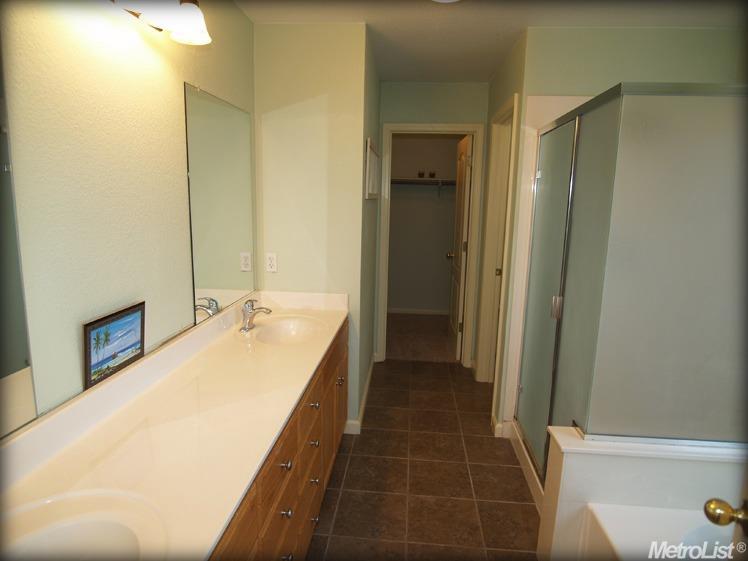 3233 Dewar Ln, Turlock, CA 95382 photo 21