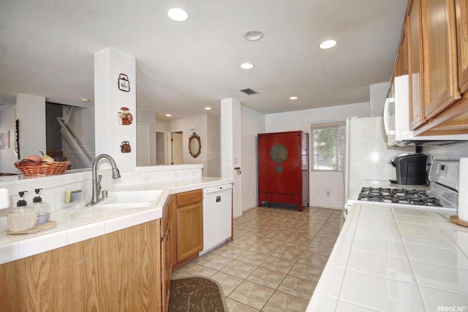 4238 Stromford Way, Mather, CA 95655 photo 9