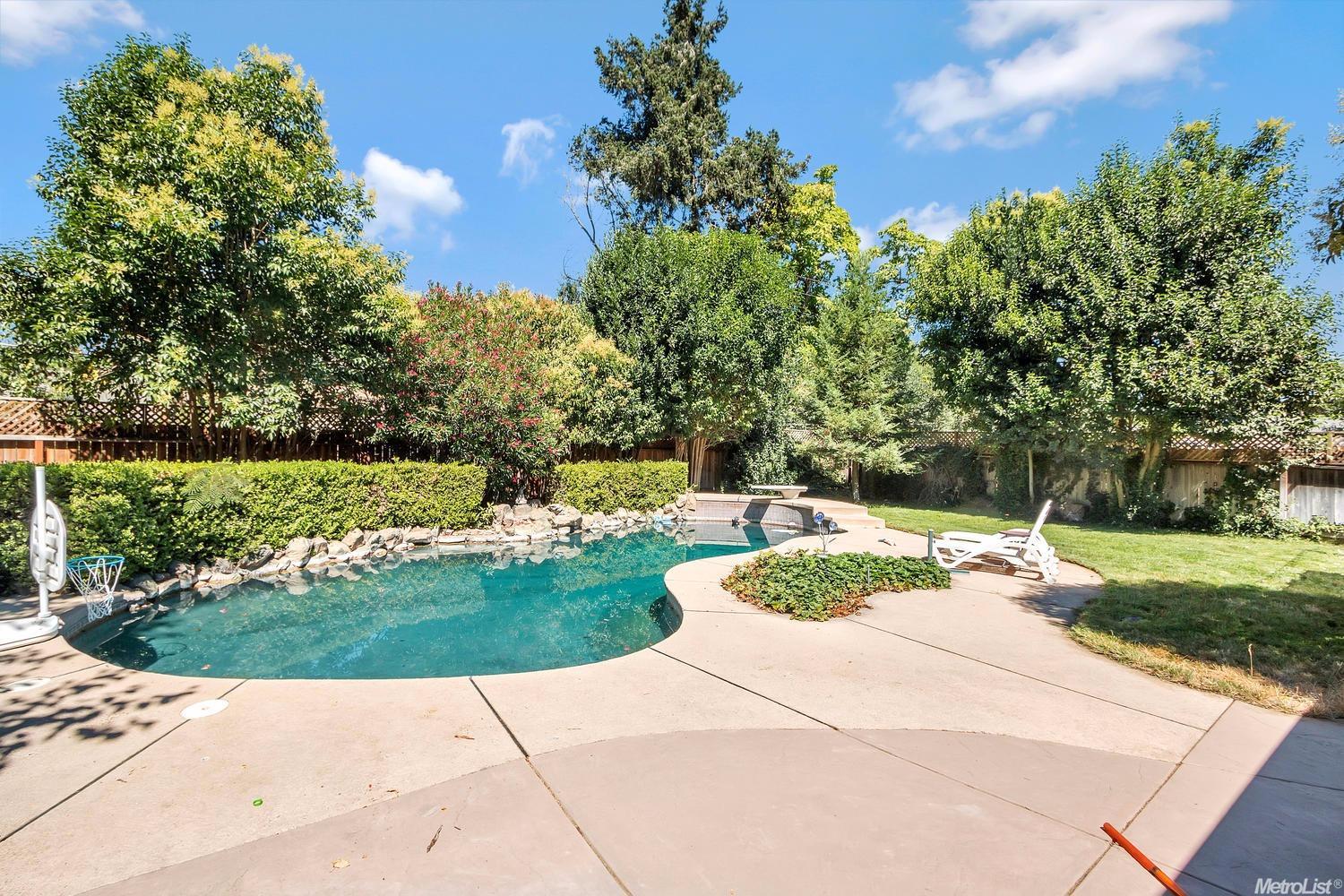 4807 Lola Way, Carmichael, CA 95608 photo 16