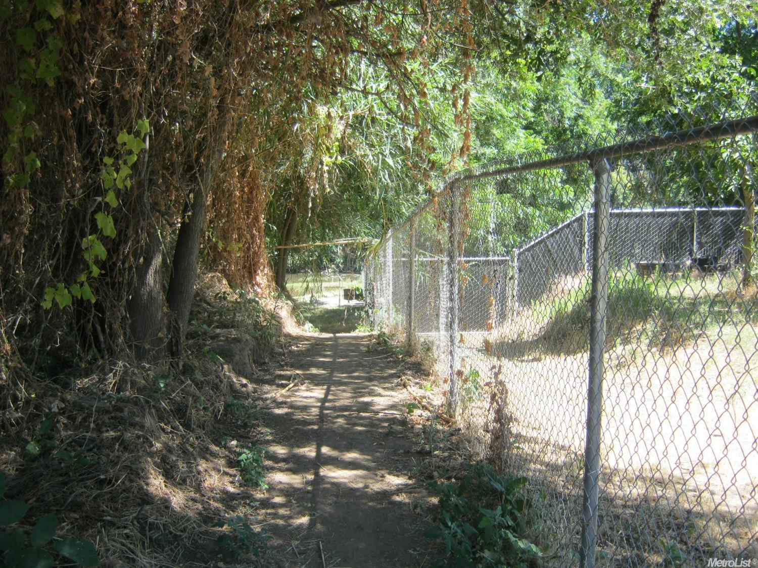 1813 River Rd, Modesto, CA 95351 photo 22