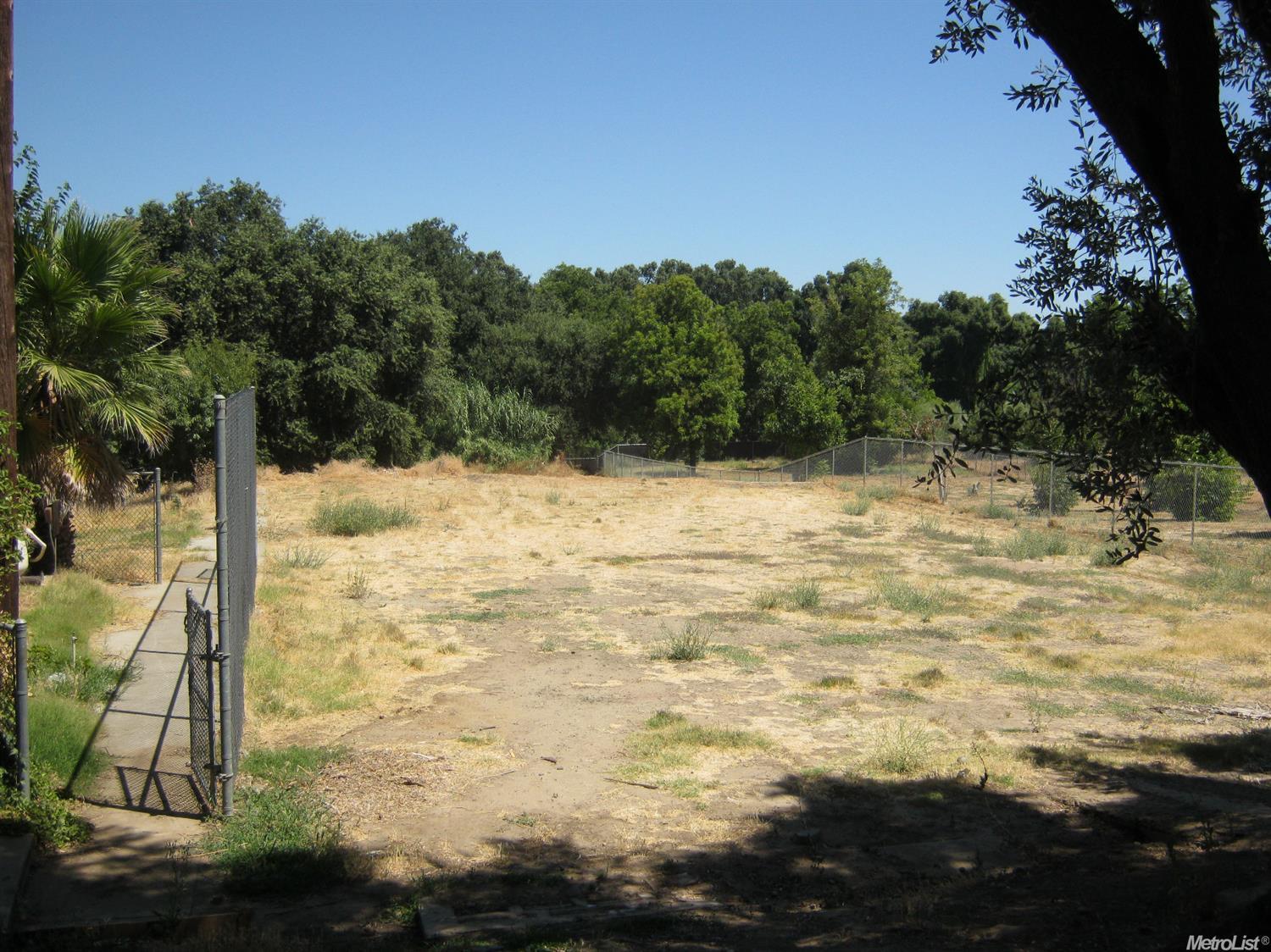 1813 River Rd, Modesto, CA 95351 photo 9