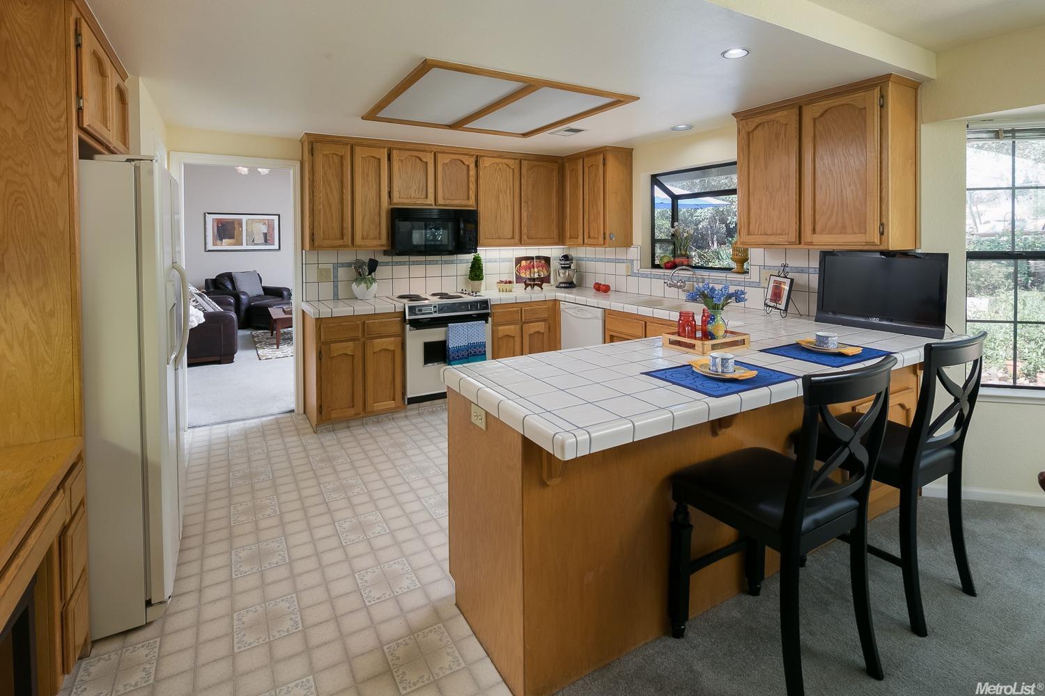 2960 Windsor Ct, Rescue, CA 95672 photo 3