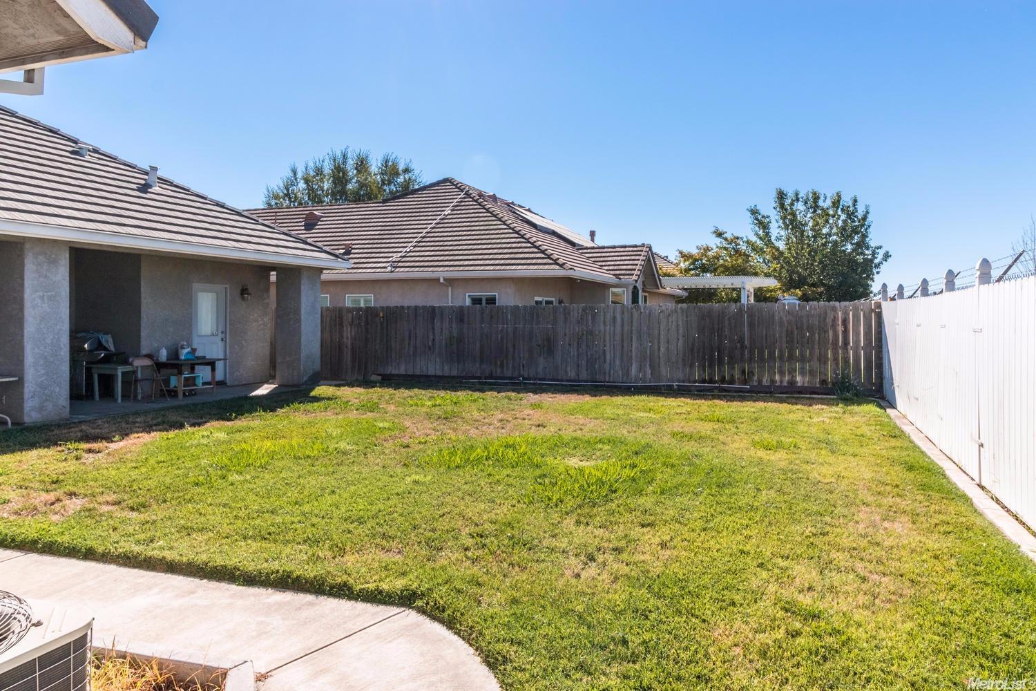 2820 Paradise Dr, Lodi, CA 95242 photo 14