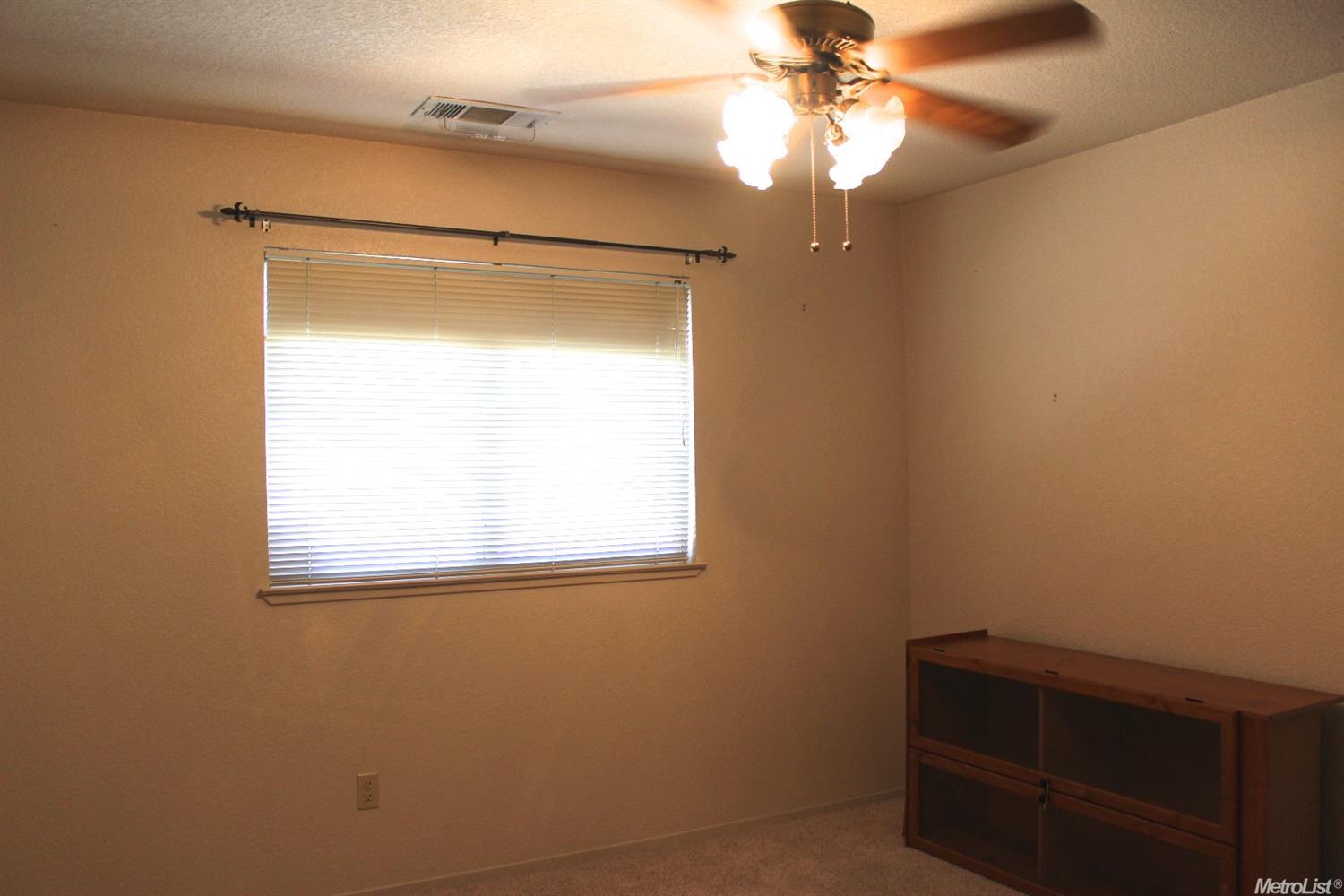 1043 Hartwick Ave, Turlock, CA 95382 photo 6