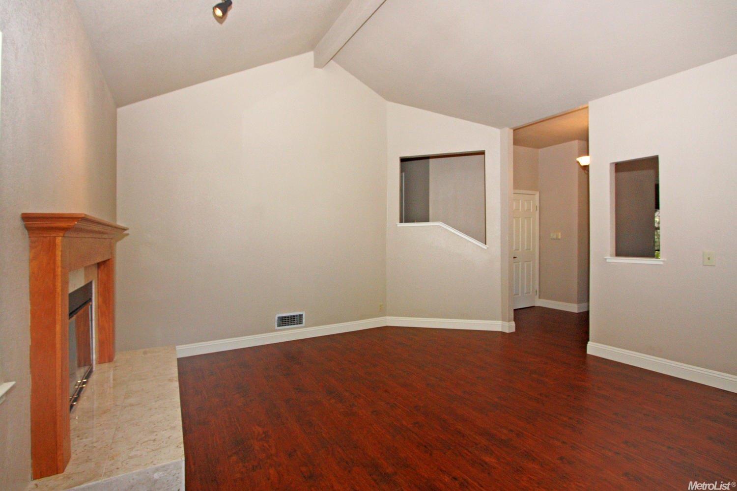 102 Ecklon Ct, Folsom, CA 95630 photo 3