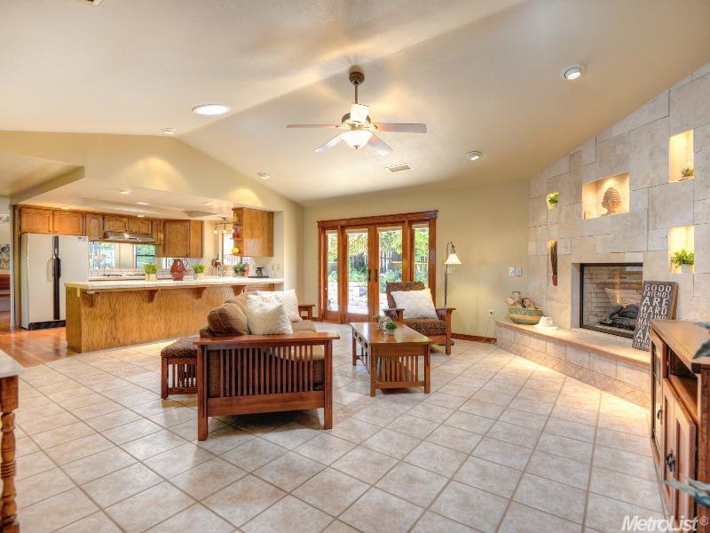 100 Echo Ct, Folsom, CA 95630 photo 11