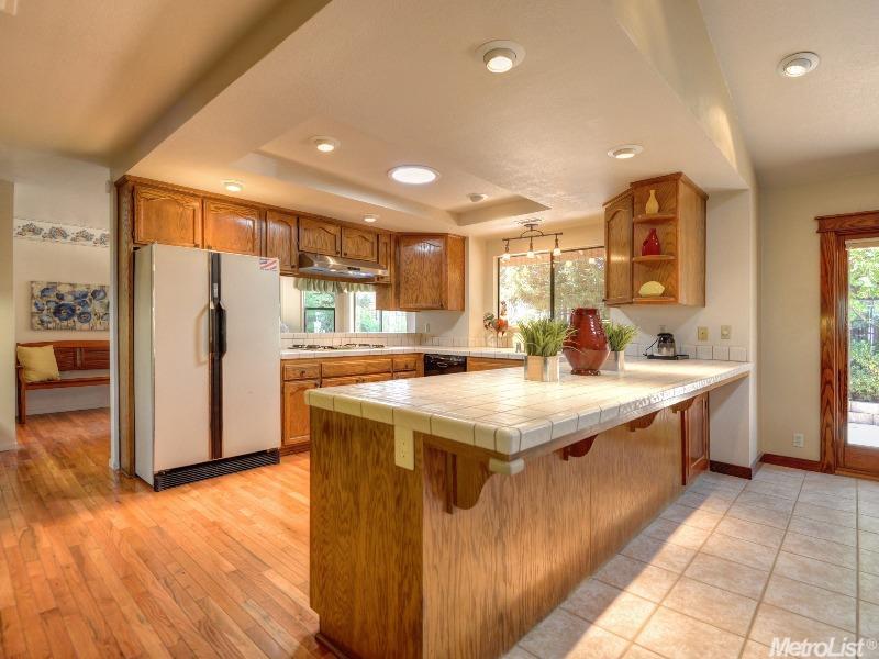 100 Echo Ct, Folsom, CA 95630 photo 6