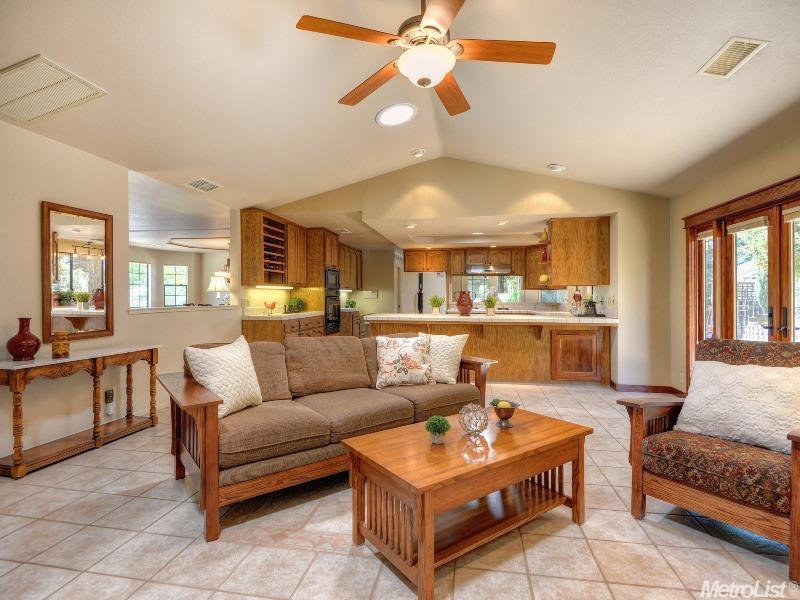 100 Echo Ct, Folsom, CA 95630 photo 10