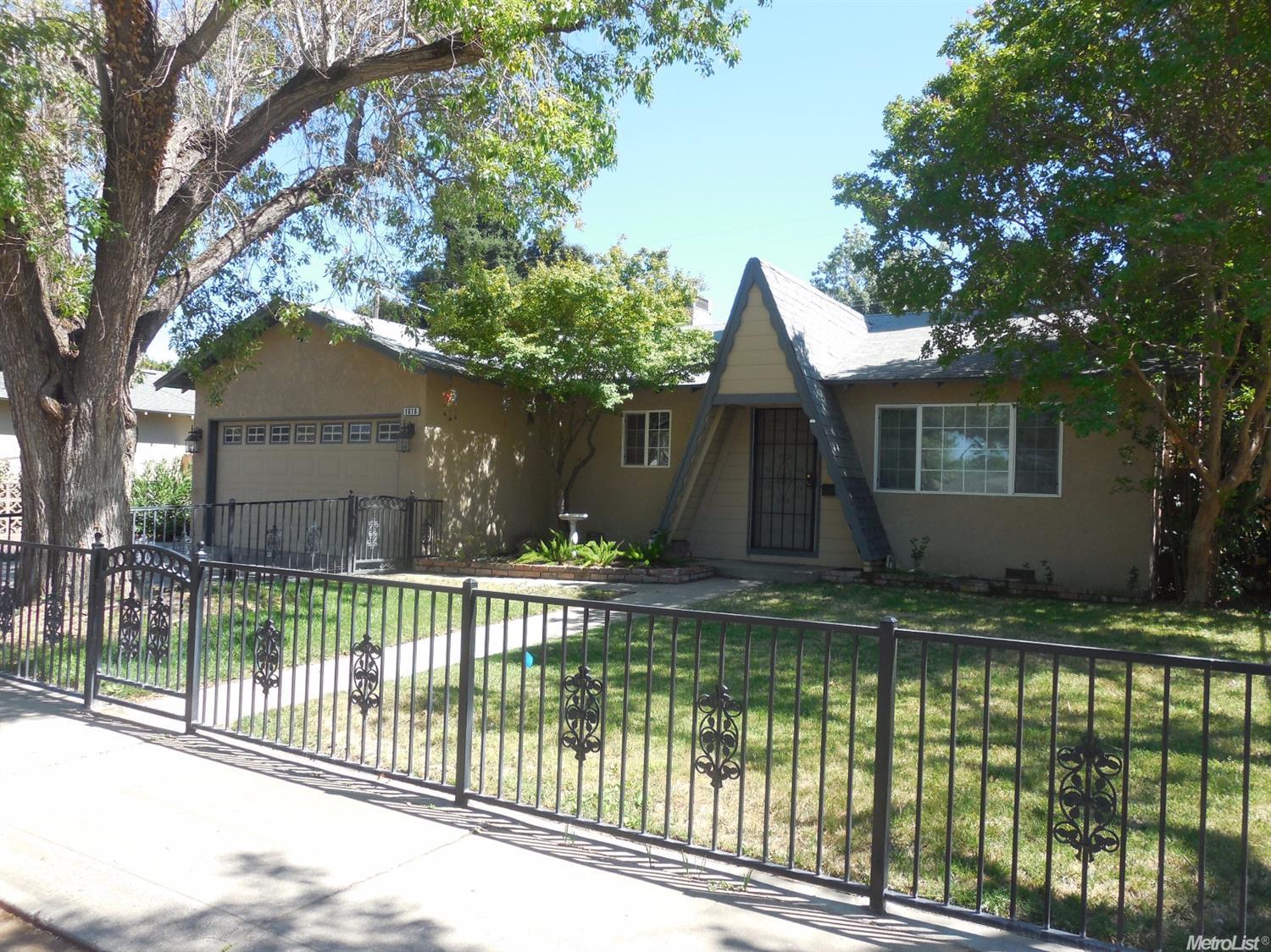 1616 Primrose Ln, Modesto, CA 95355 photo 13