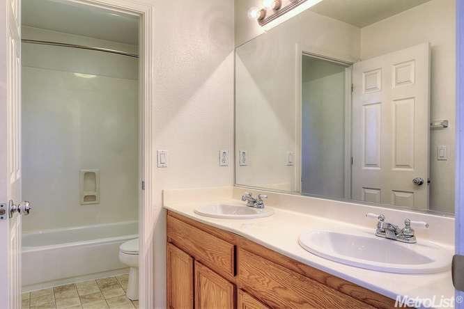 722 Summer Ln, Tracy, CA 95377 photo 12