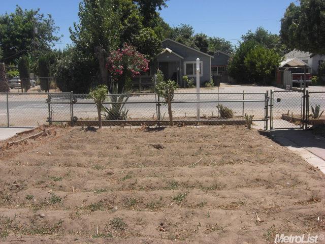1209 Pelton, Modesto, CA 95351 photo 11