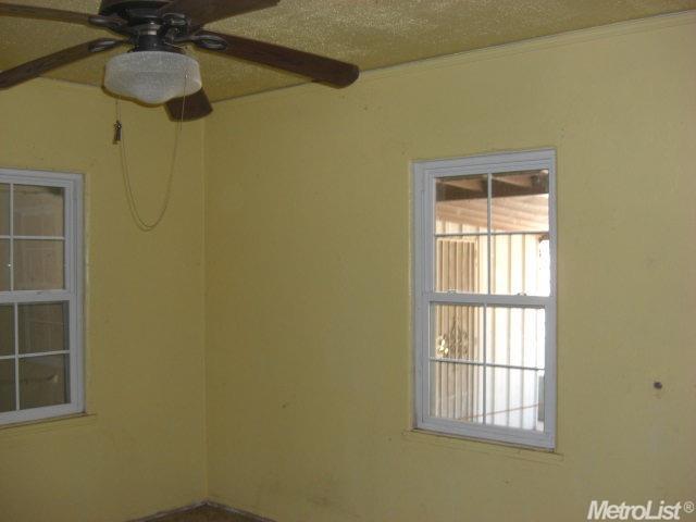 1209 Pelton, Modesto, CA 95351 photo 10