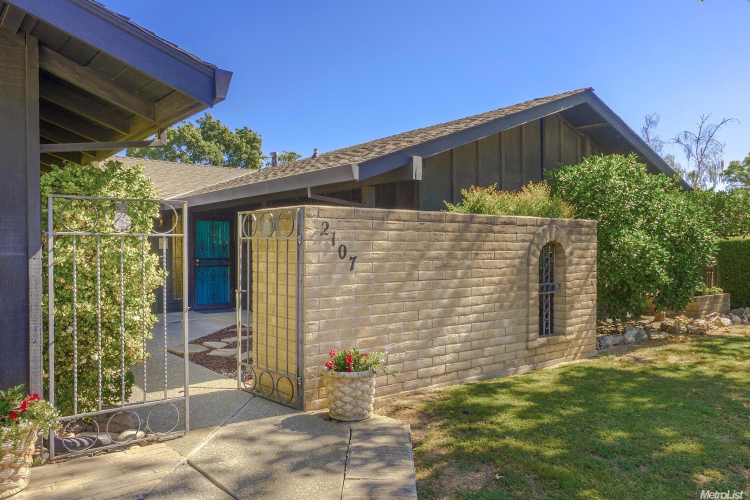 2107 Amador Ave, Davis, CA 95616 photo 2