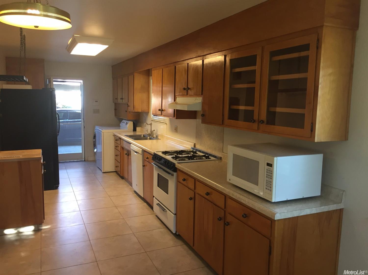3405 S Macarthur Dr, Tracy, CA 95377 photo 5