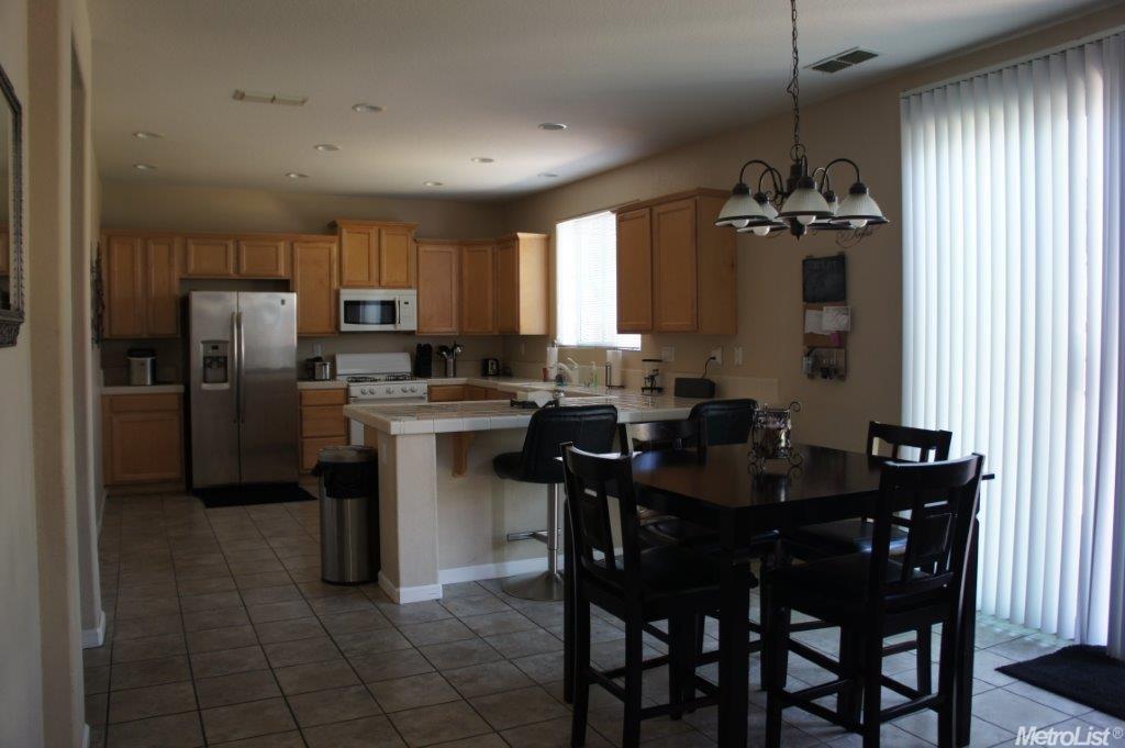 5305 Lotus Pond Way, Elk Grove, CA 95757 photo 8