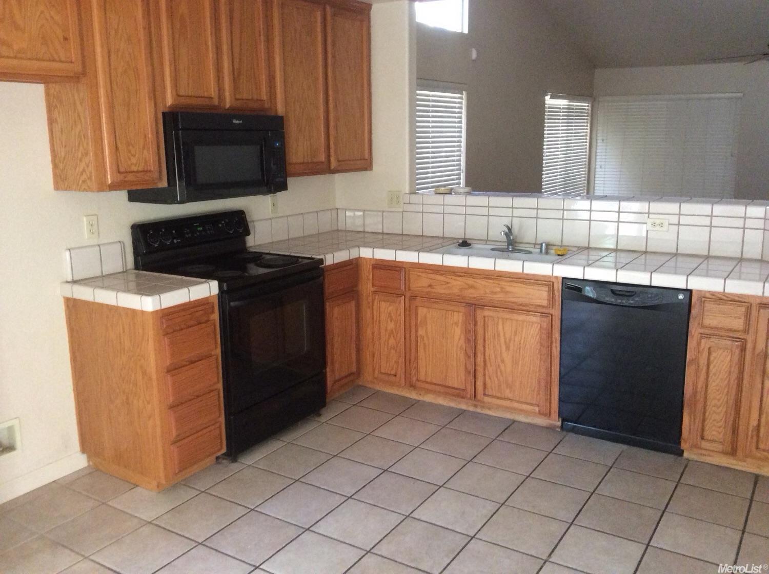2625 Maestro Way, Modesto, CA 95355 photo 4