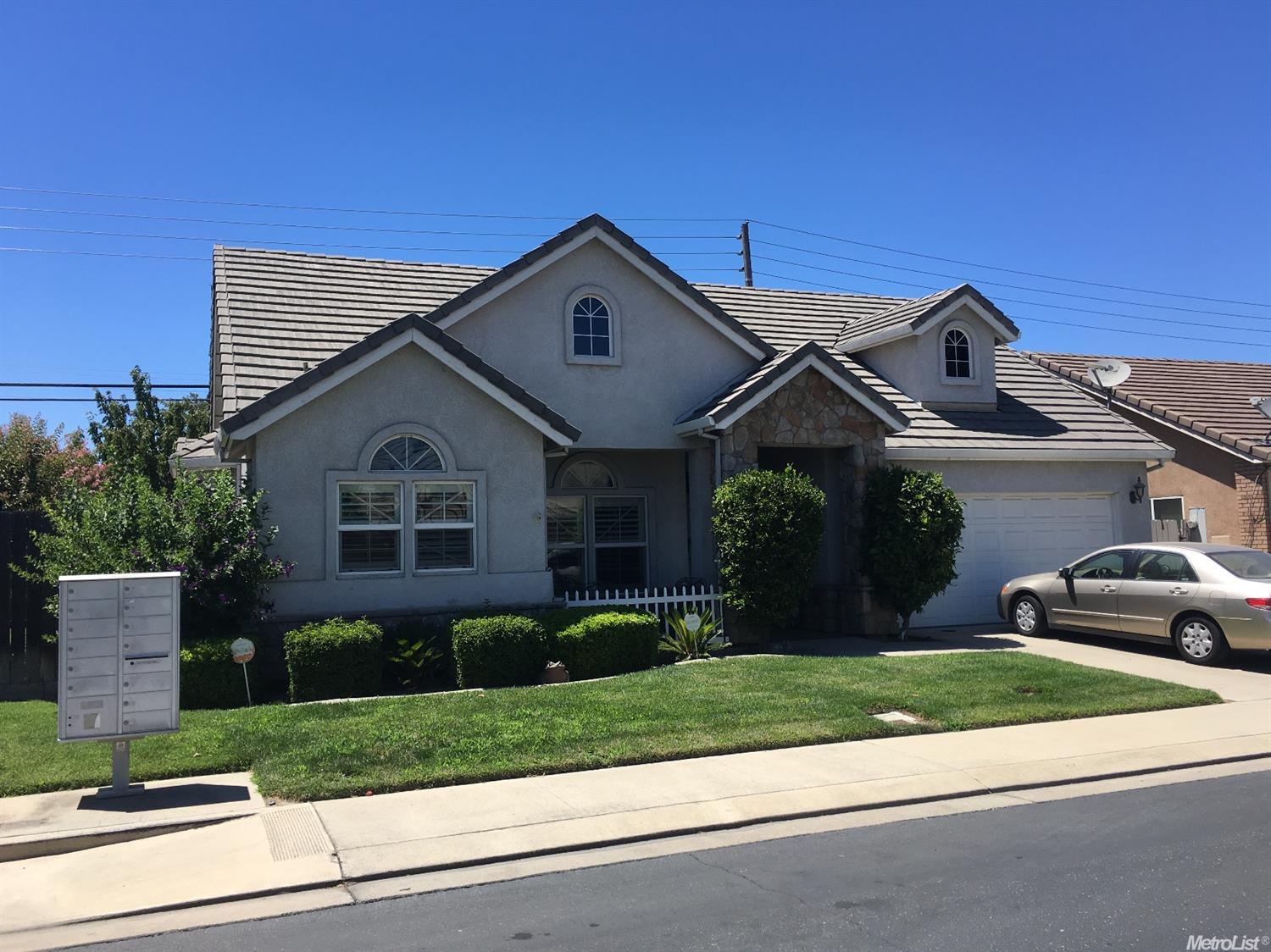 2101 Trafalgar Dr, Modesto, CA 95355 photo 3