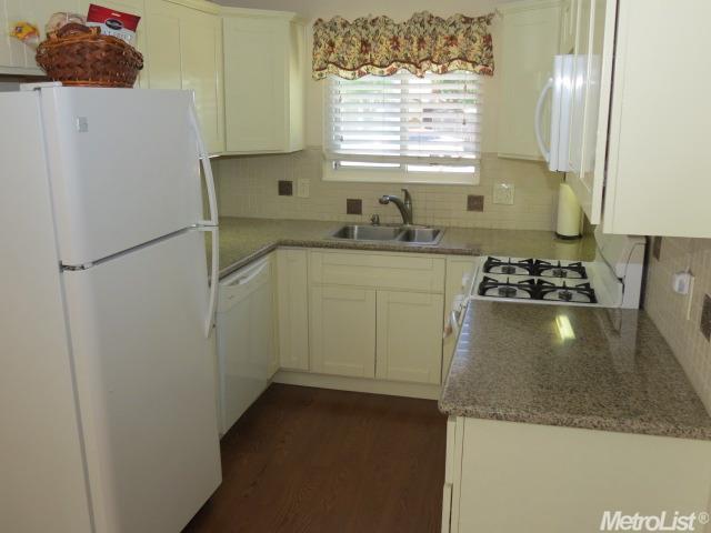 4353 Twain Dr, Olivehurst, CA 95961 photo 4