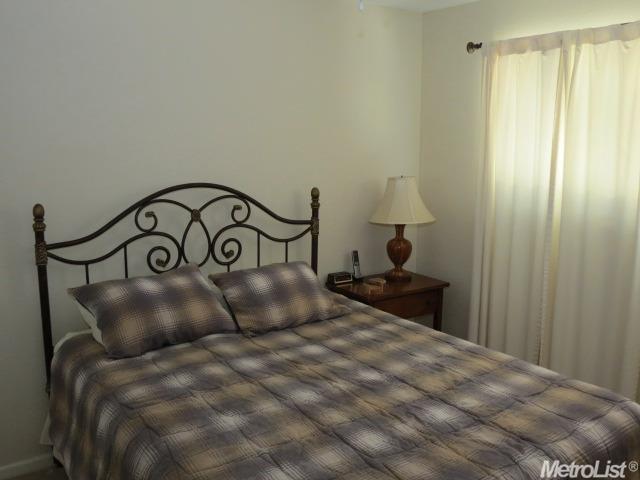 4353 Twain Dr, Olivehurst, CA 95961 photo 8