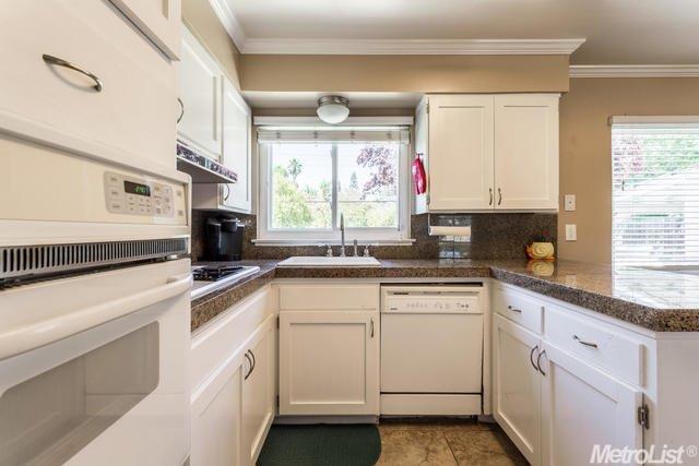 6501 Templeton Dr, Carmichael, CA 95608 photo 9