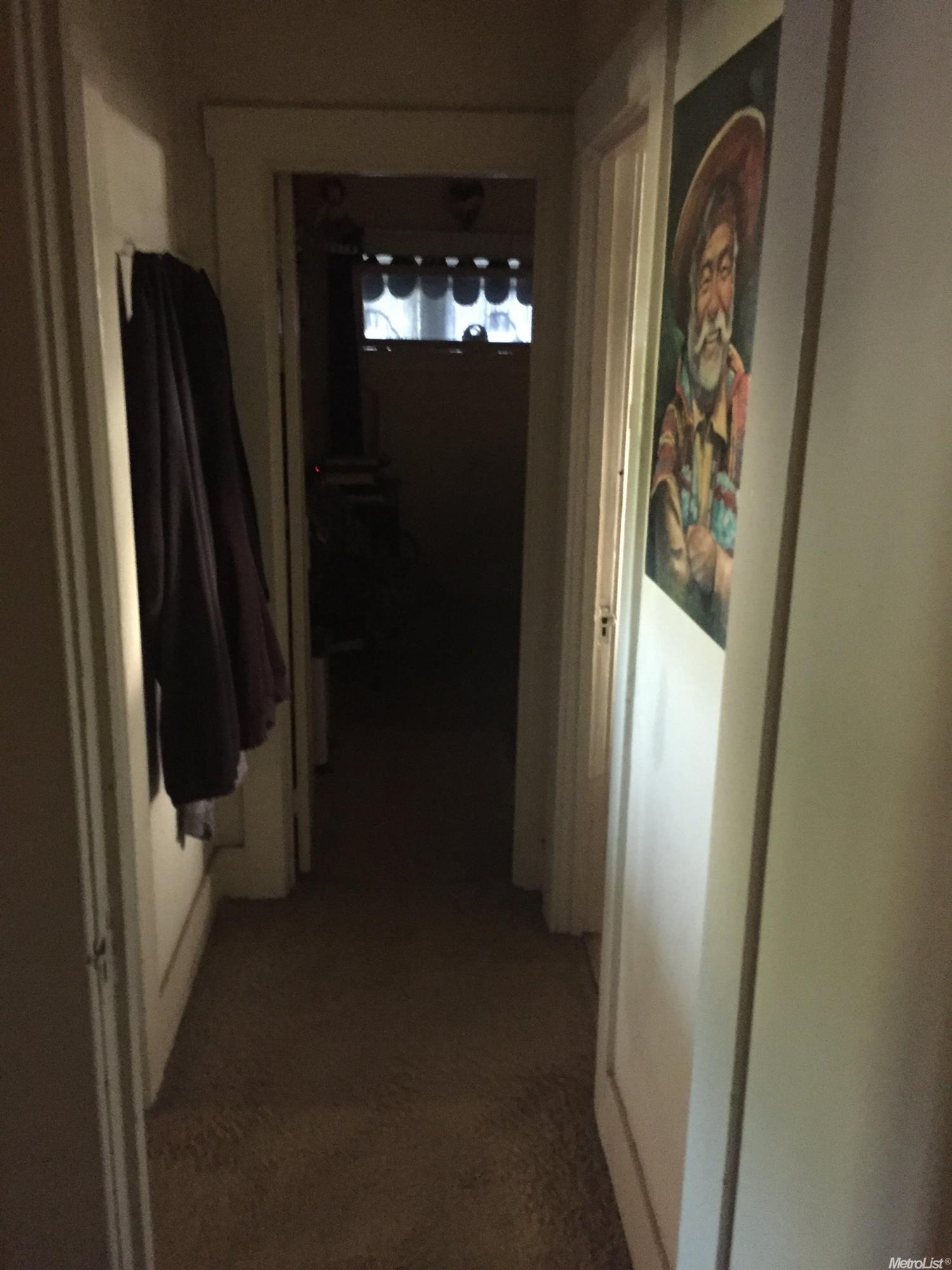 415 S Veach Ave, Manteca, CA 95337 photo 8