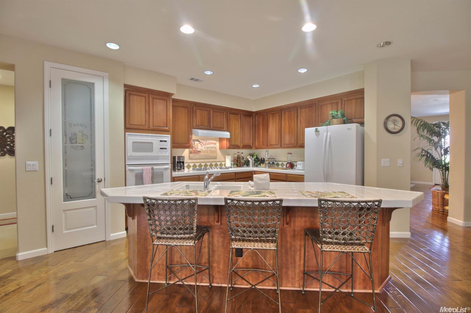 717 Red Barn Pl, Lathrop, CA 95330 photo 5