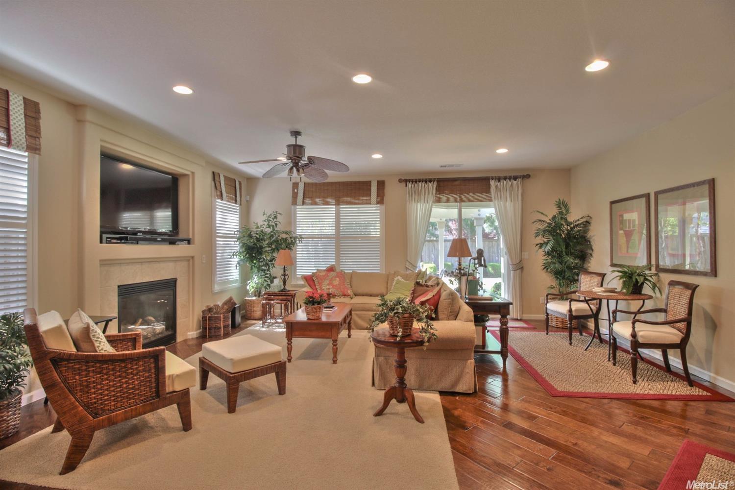 717 Red Barn Pl, Lathrop, CA 95330 photo 4
