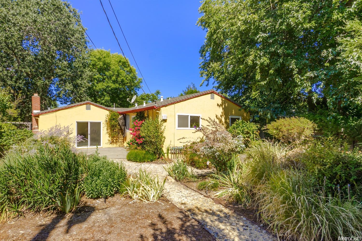1406 Spruce Ln, Davis, CA 95616 photo 5