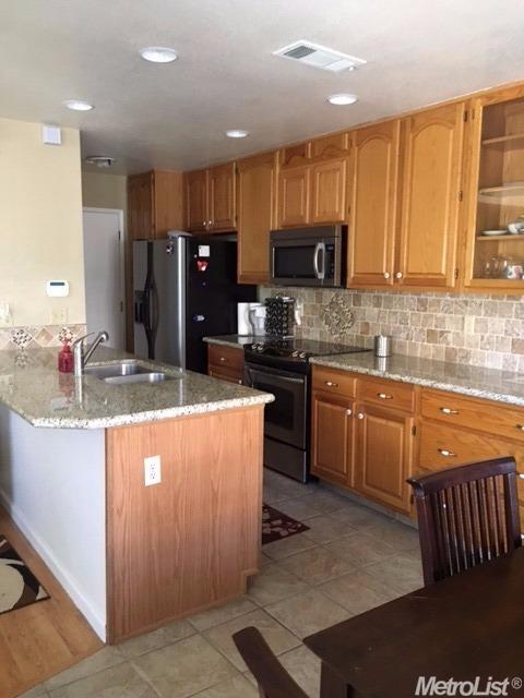 841 E Hawkeye Ave, Turlock, CA 95380 photo 6
