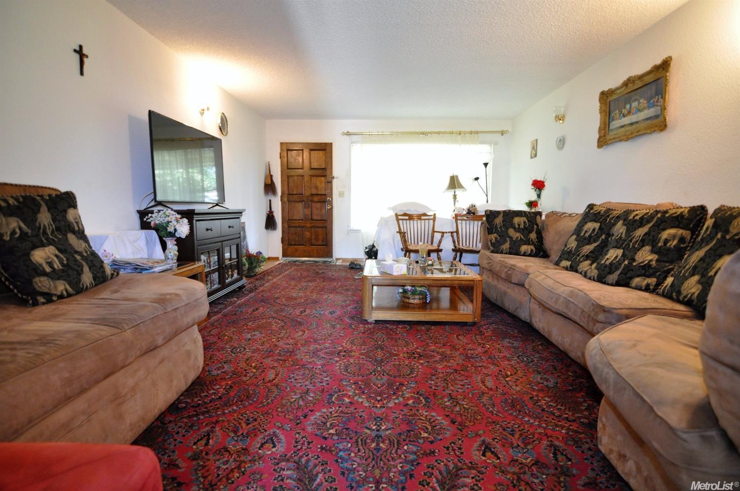 613 N Thor St, Turlock, CA 95380 photo 5
