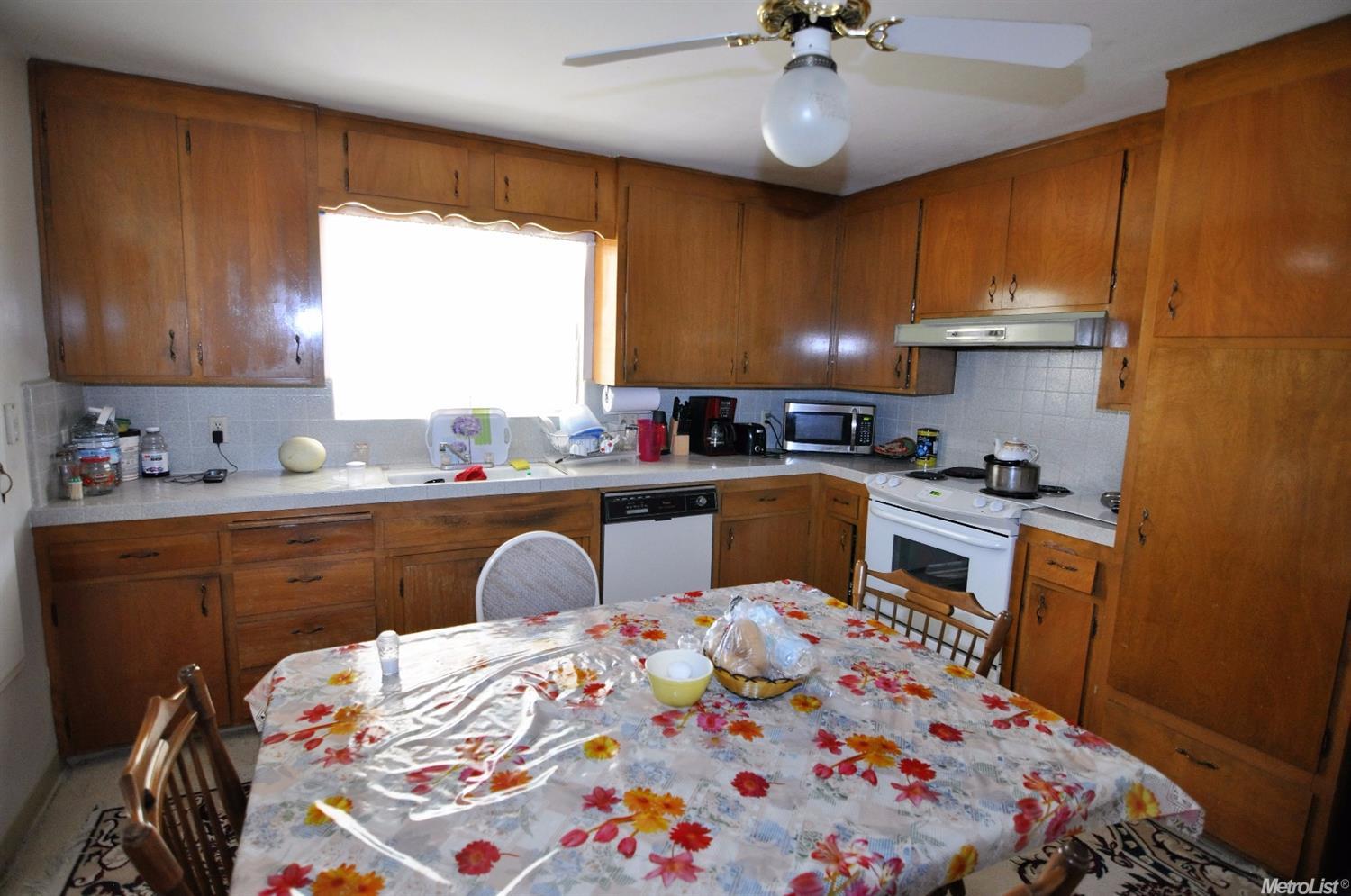 613 N Thor St, Turlock, CA 95380 photo 6