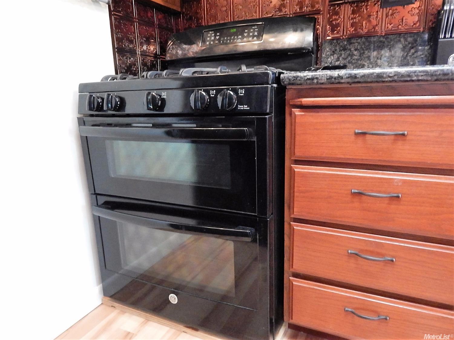 1403 Mitchell Ave, Escalon, CA 95320 photo 8