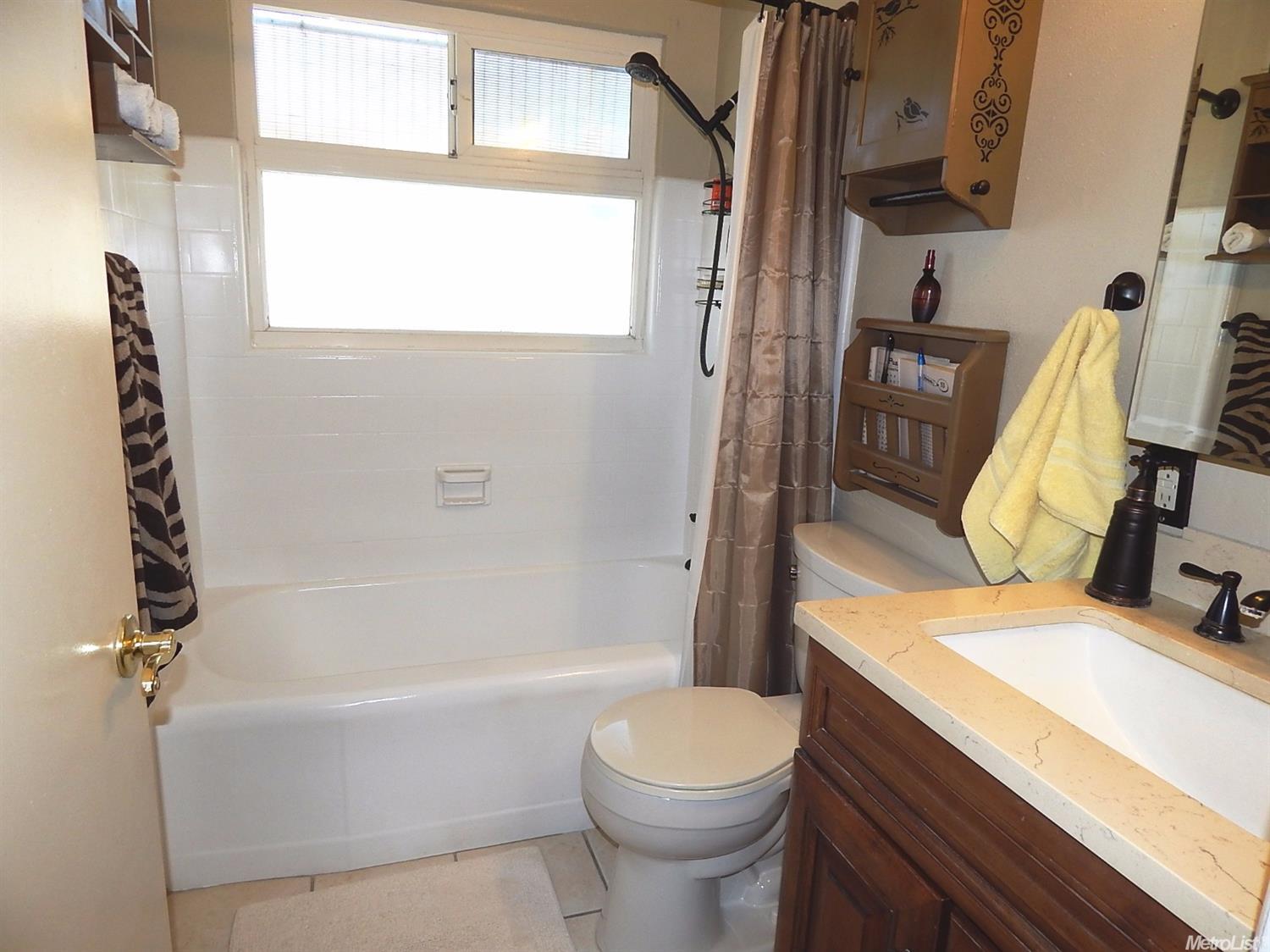 1403 Mitchell Ave, Escalon, CA 95320 photo 17