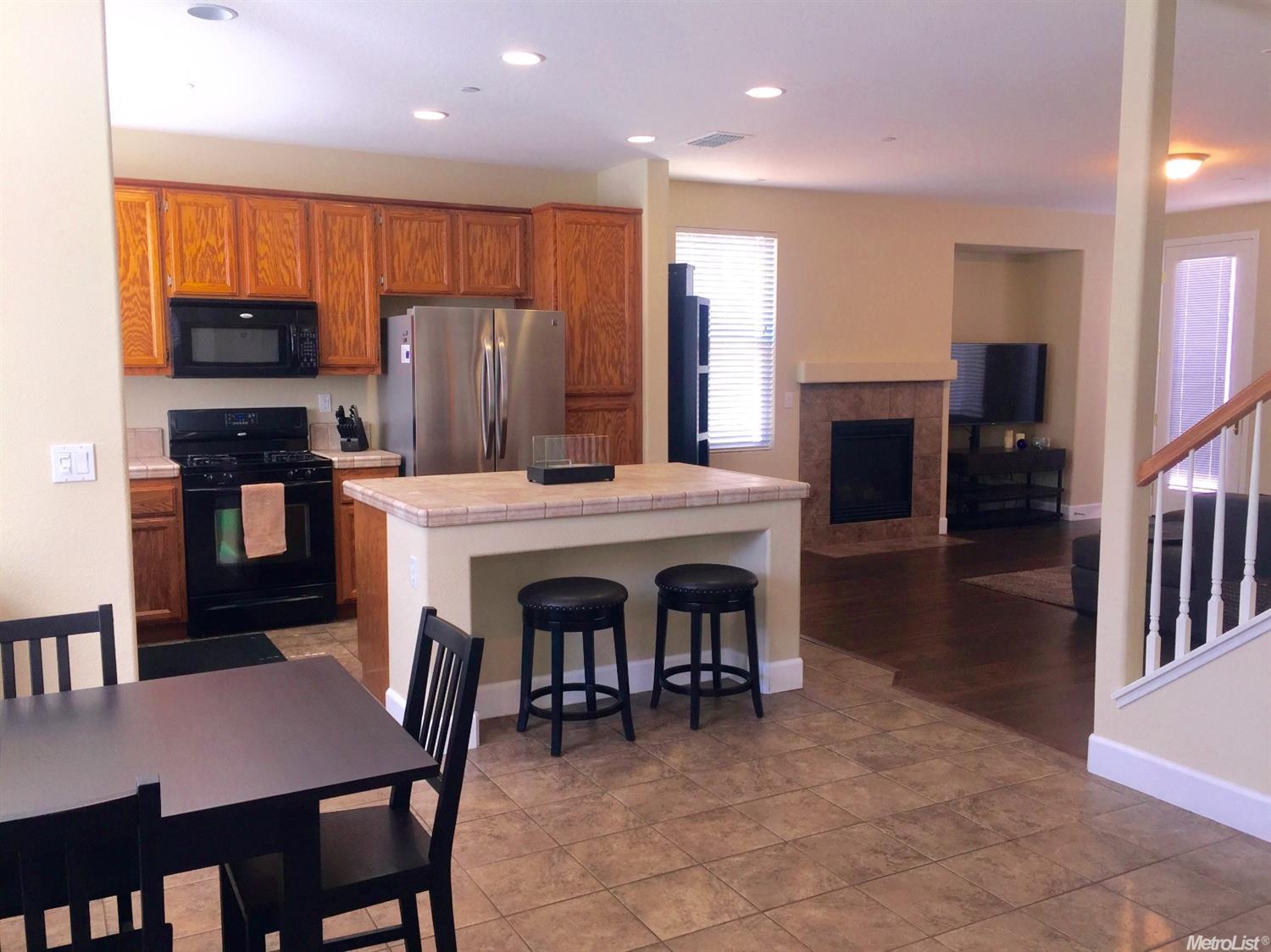 794 Courtyards Loop, Lincoln, CA 95648 photo 5