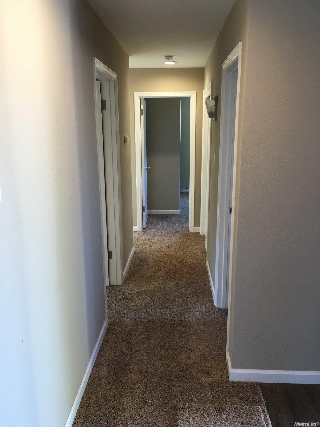 1608 Couchman Ln, Modesto, CA 95355 photo 5