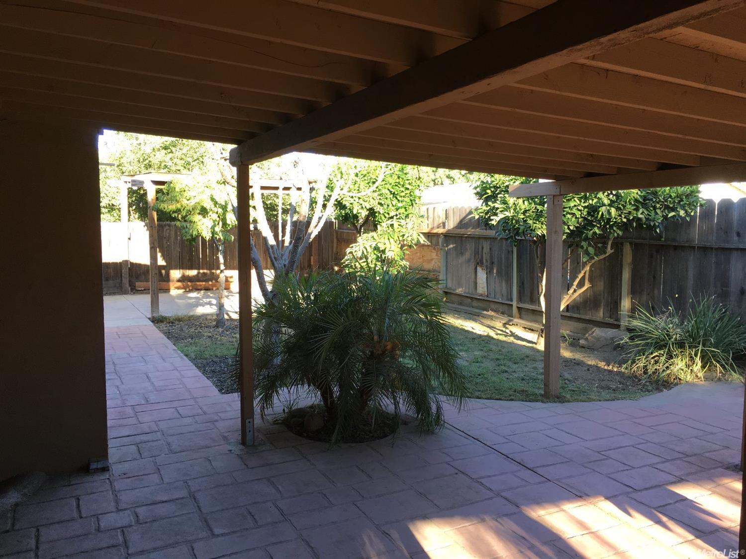 1608 Couchman Ln, Modesto, CA 95355 photo 11