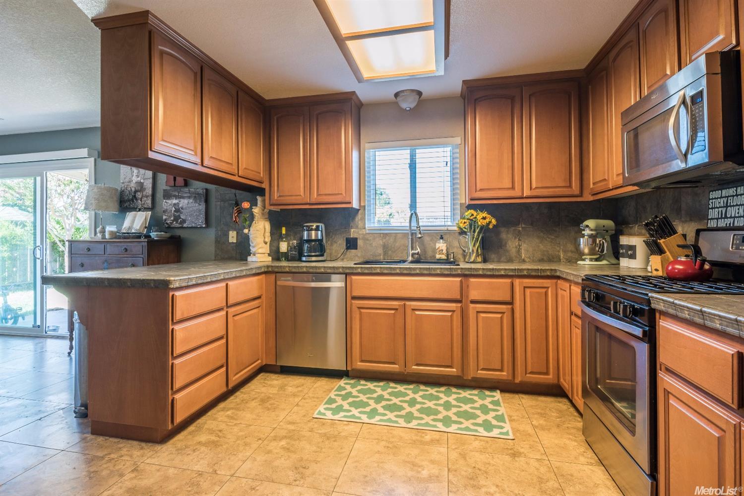 1542 Fig Ct, Ripon, CA 95366 photo 7