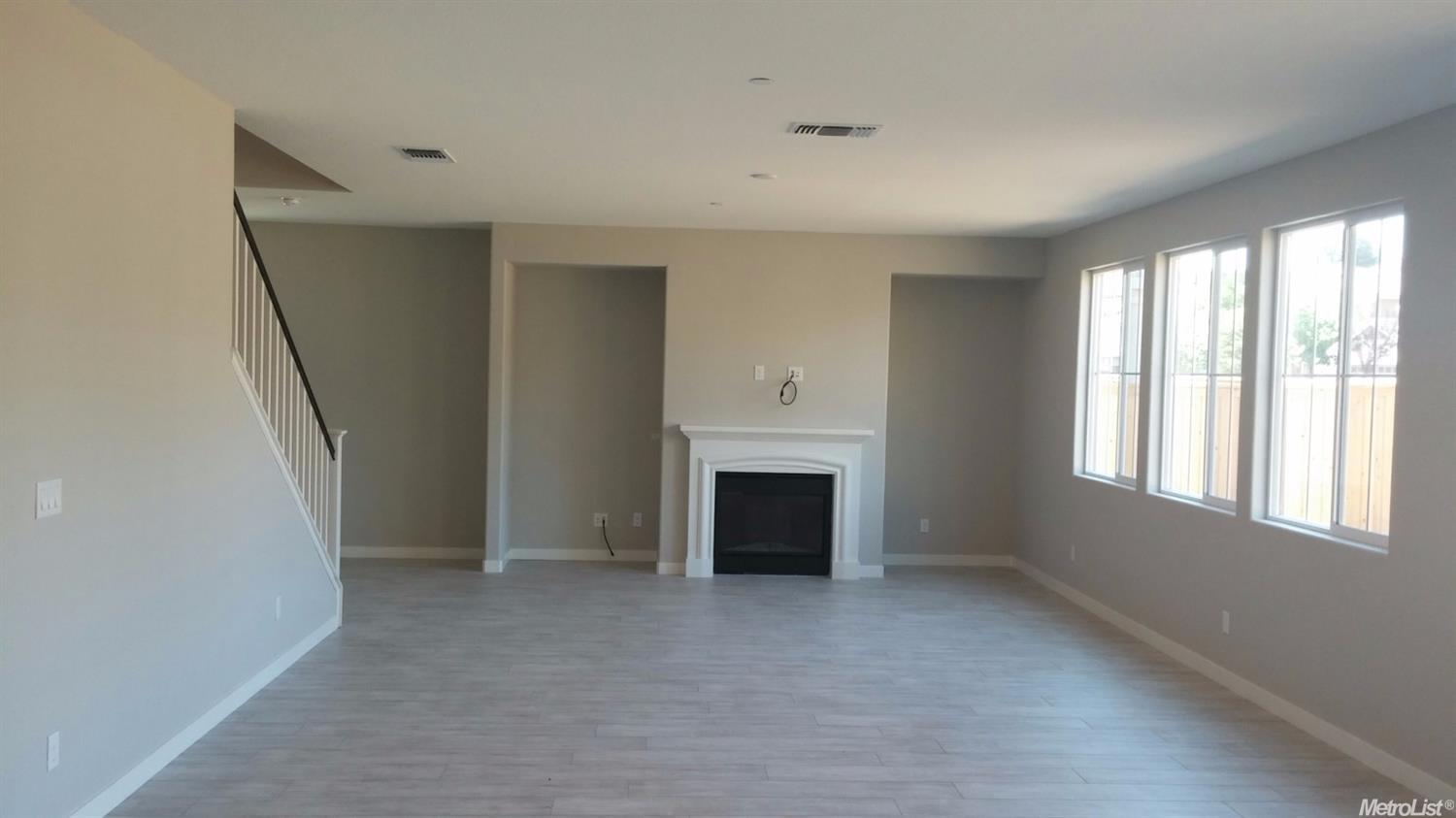 20827 Grapevine Dr, Patterson, CA 95363 photo 3