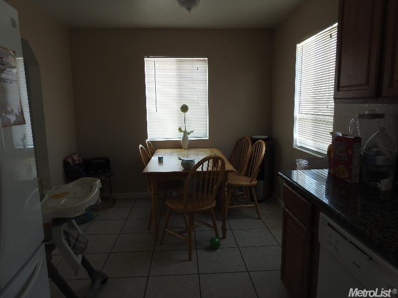 1921 Kenneth St, Modesto, CA 95351 photo 2