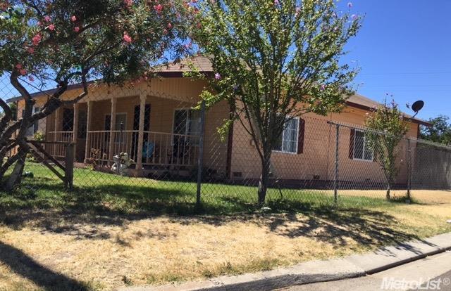 8601 Wilson St, Patterson, CA 95363 photo 1