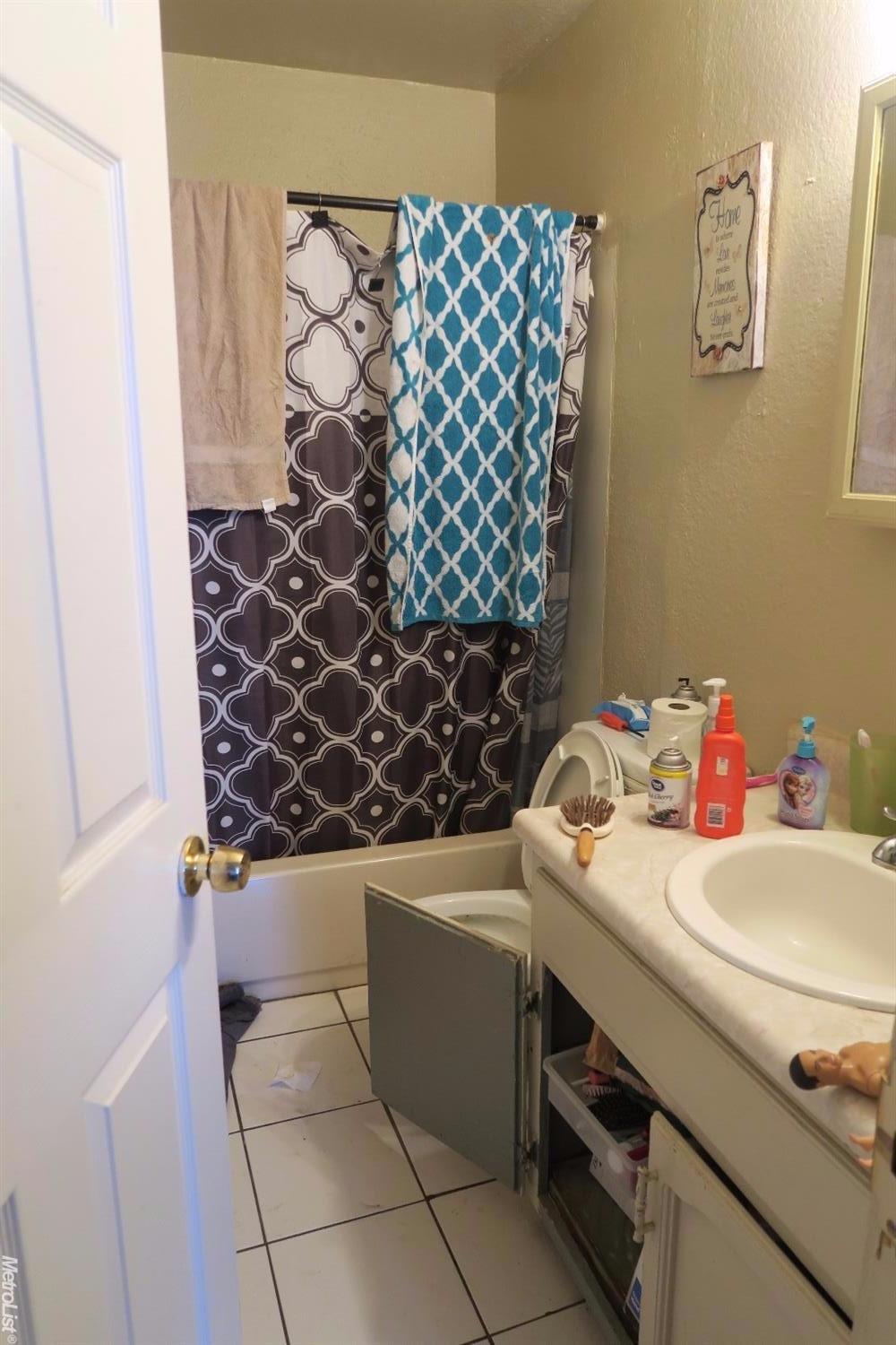 5716 8th St, Keyes, CA 95328 photo 8