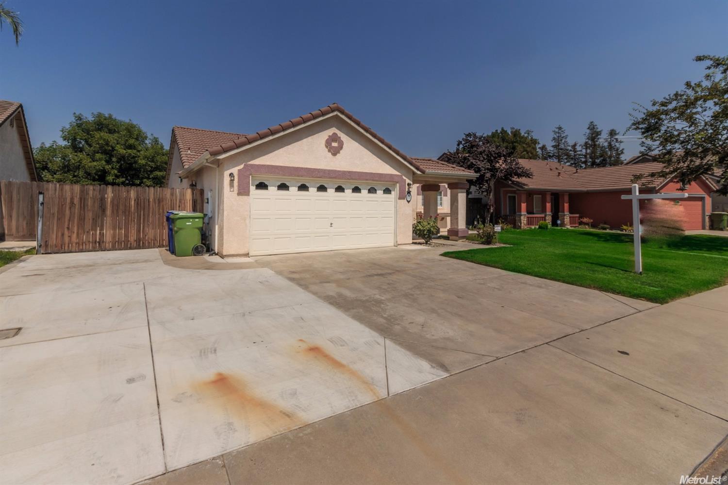 175 Sunday Dr, Turlock, CA 95382 photo 2