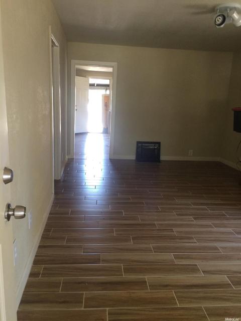 2137 E Sonora St, Stockton, CA 95205 photo 4