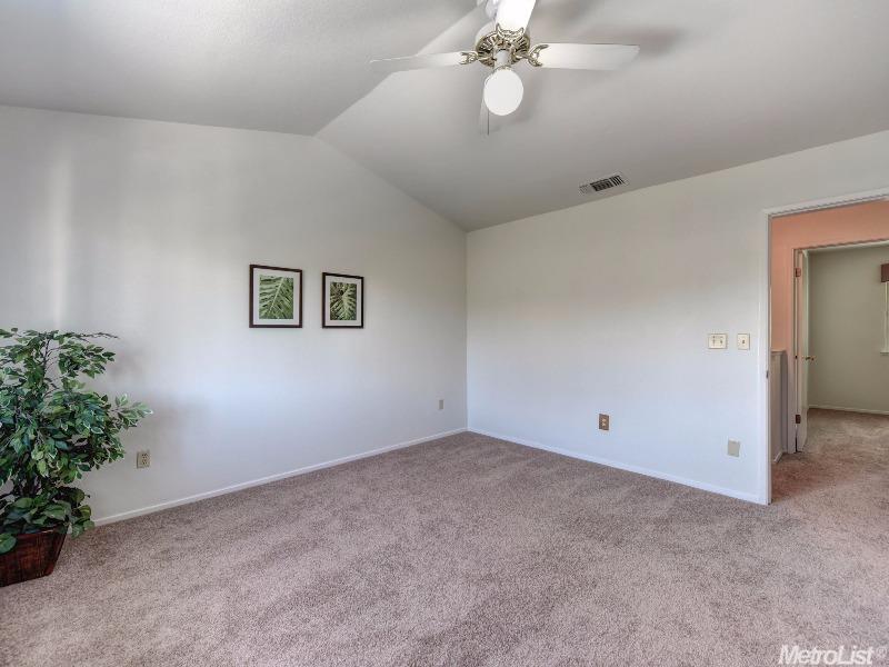 159 Pierpoint Cir, Folsom, CA 95630 photo 14