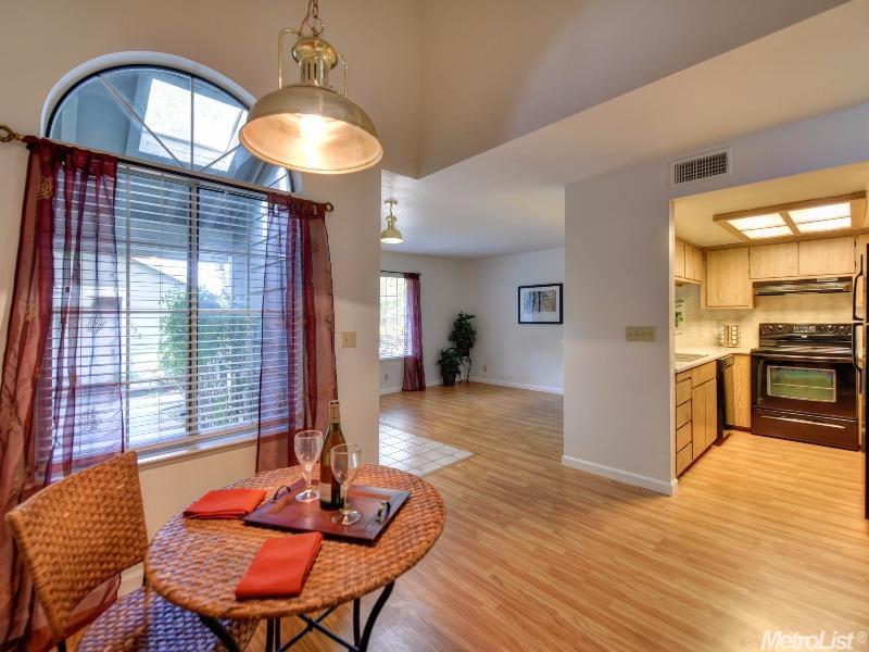 159 Pierpoint Cir, Folsom, CA 95630 photo 2