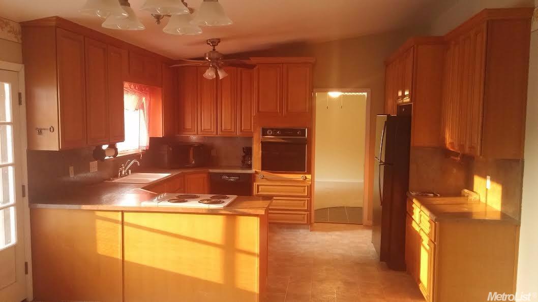 531 E Minnesota Ave, Turlock, CA 95382 photo 4