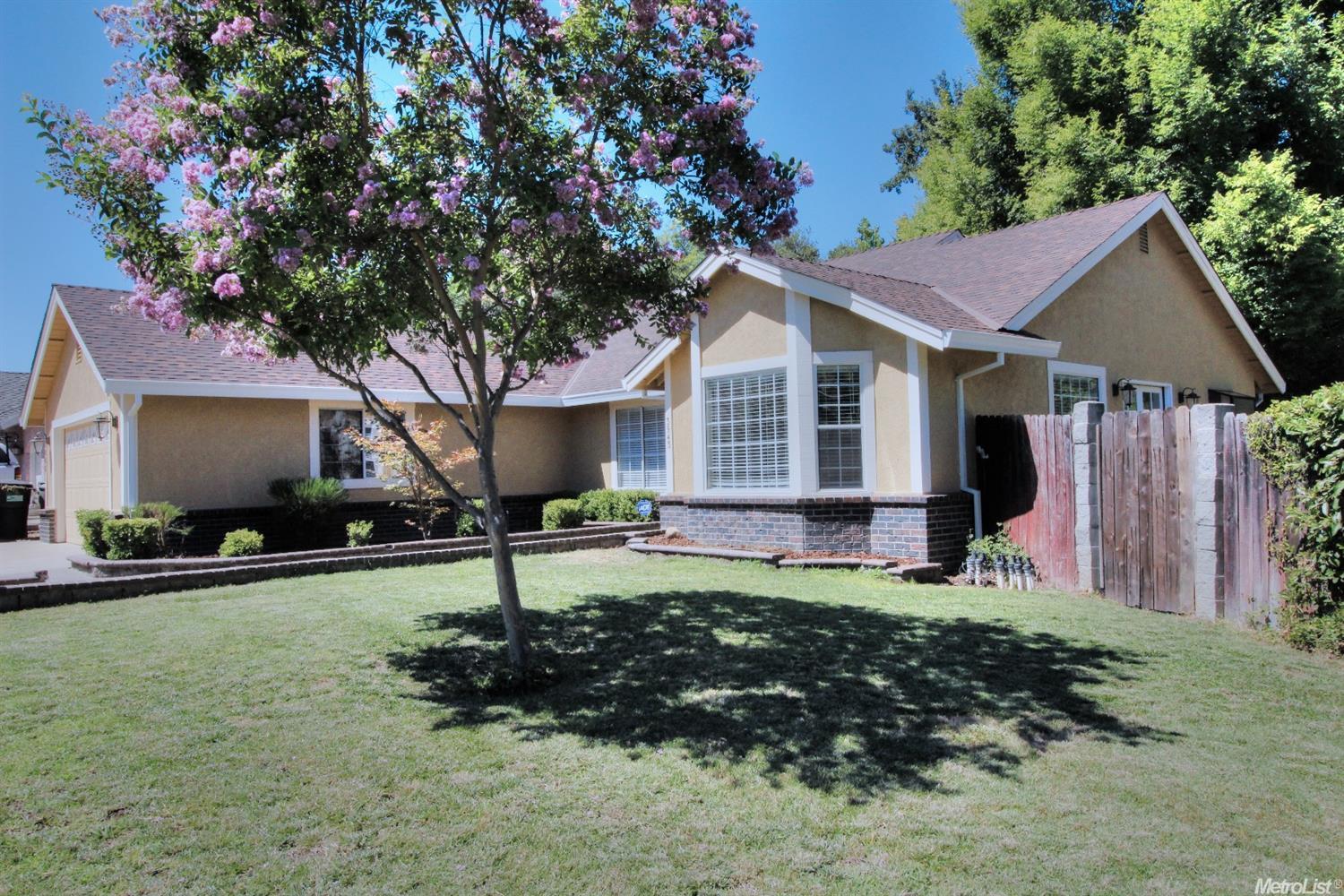 3943 Nicklaus Pl, Carmichael, CA 95608 photo 2