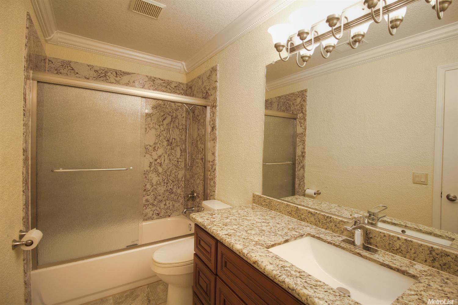 3943 Nicklaus Pl, Carmichael, CA 95608 photo 4