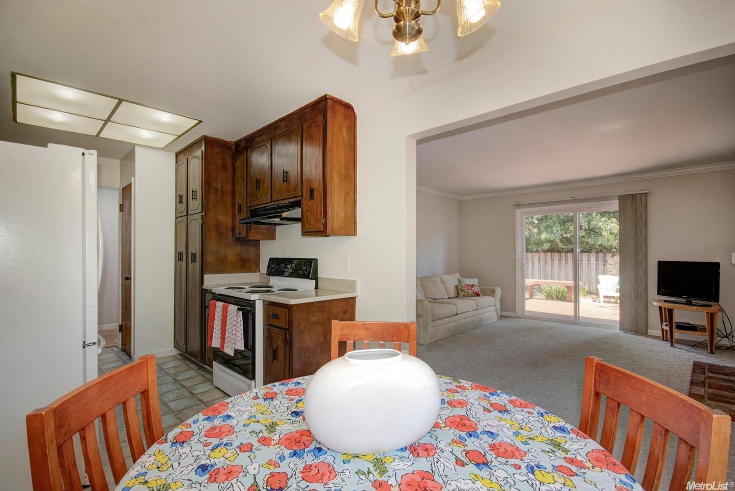 1708 Poplar Ln, Davis, CA 95618 photo 9