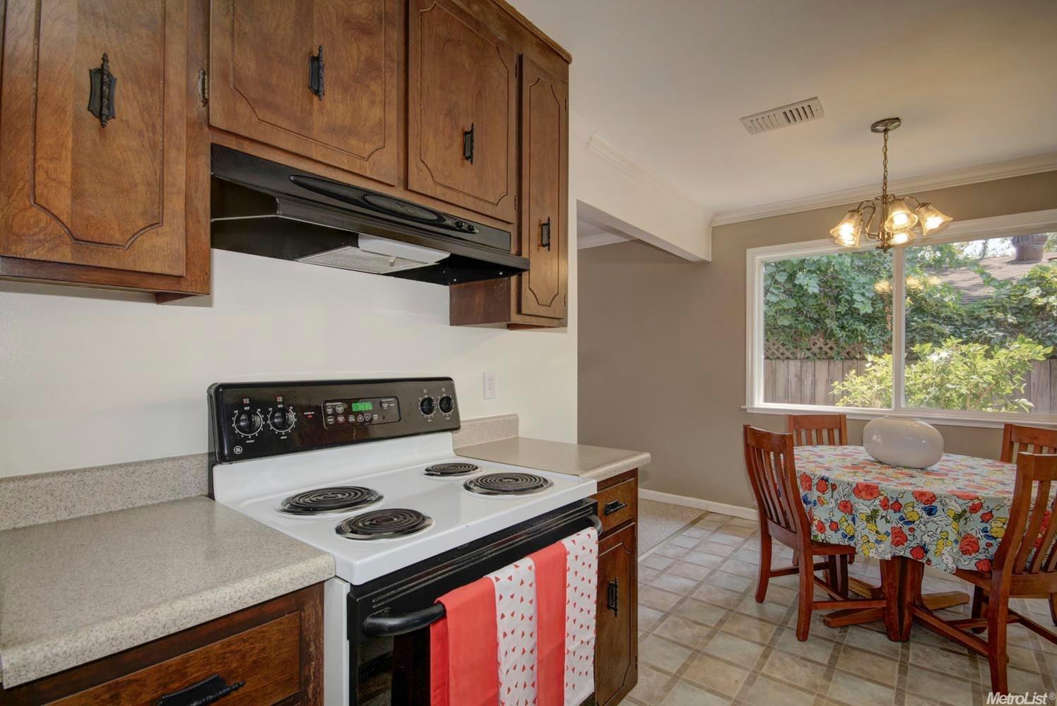 1708 Poplar Ln, Davis, CA 95618 photo 12